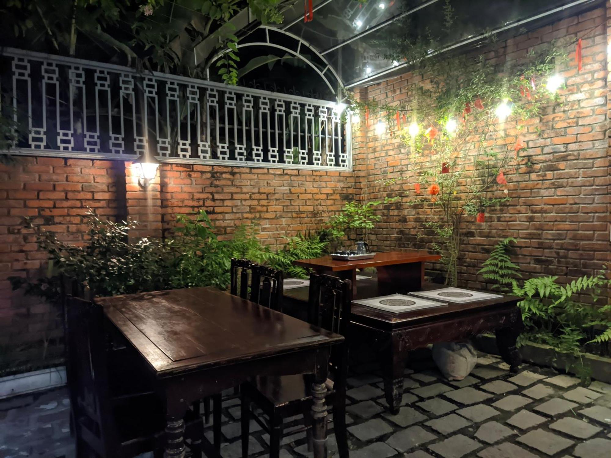 Q'Tropical Garden Homestay Хуе Екстериор снимка