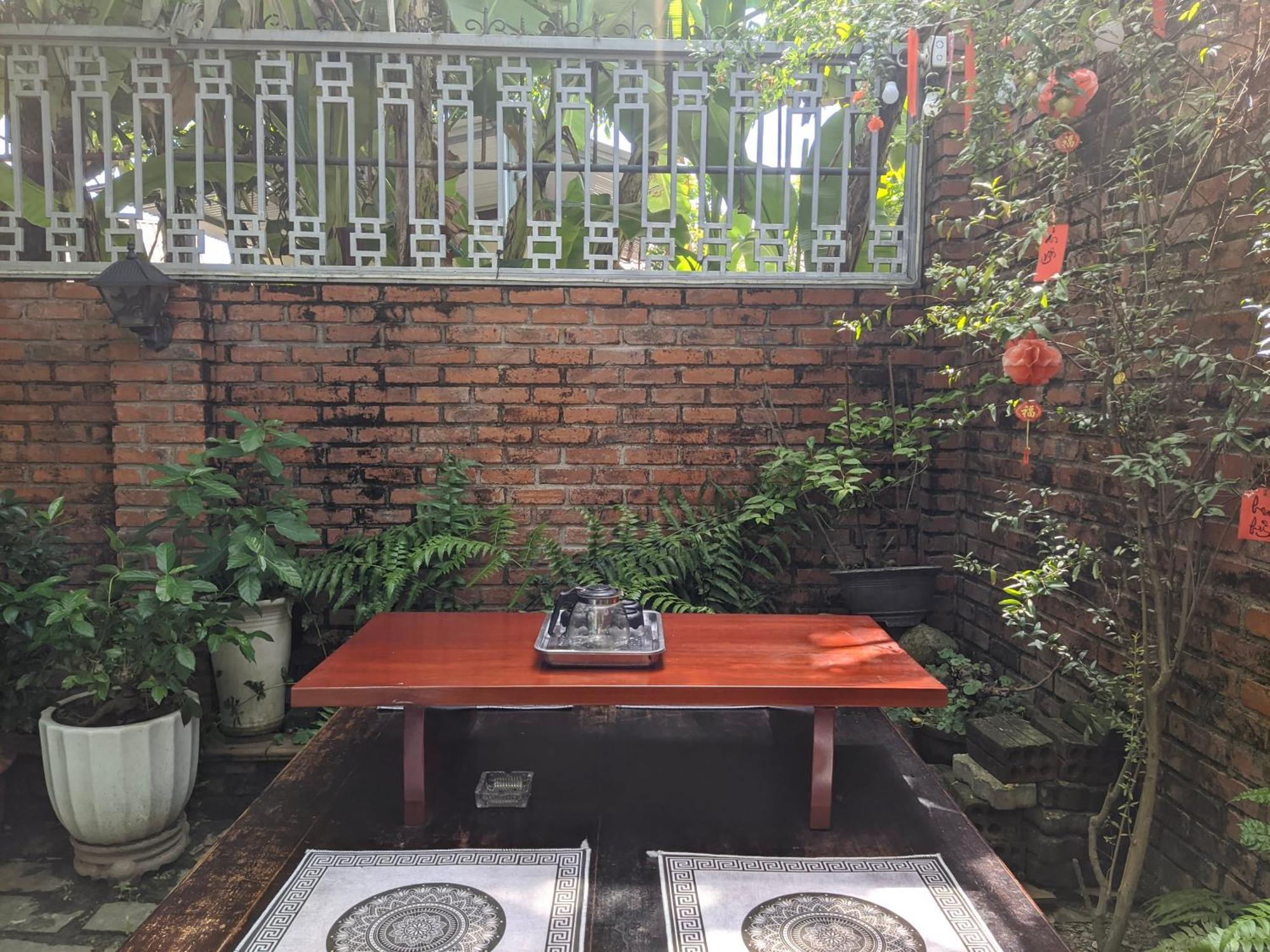 Q'Tropical Garden Homestay Хуе Екстериор снимка