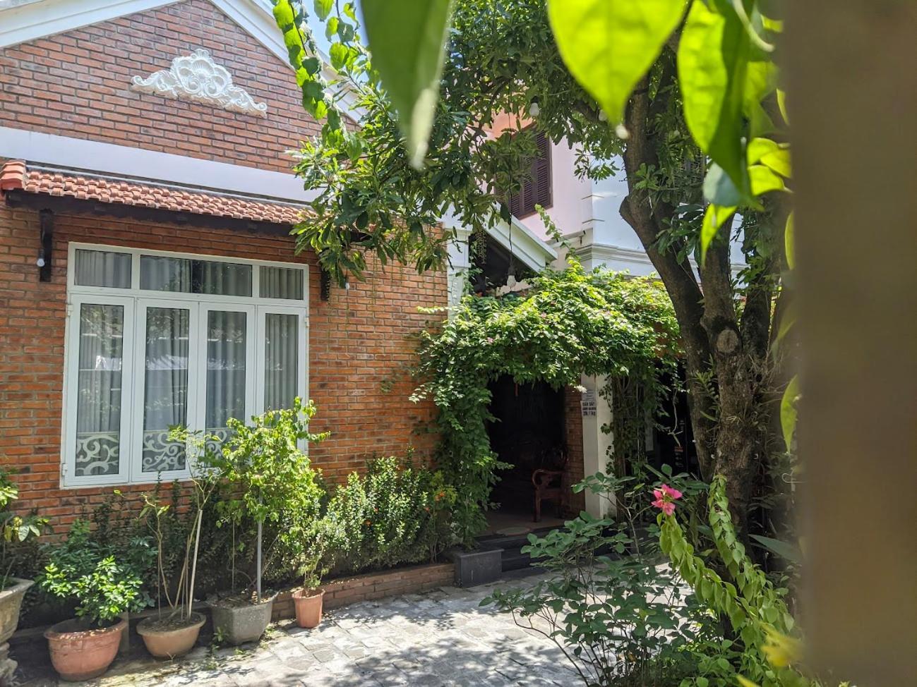 Q'Tropical Garden Homestay Хуе Екстериор снимка